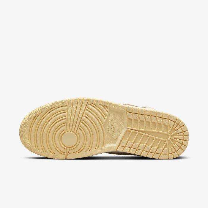 Air Jordan 1 Retro High OG Craft view 2
